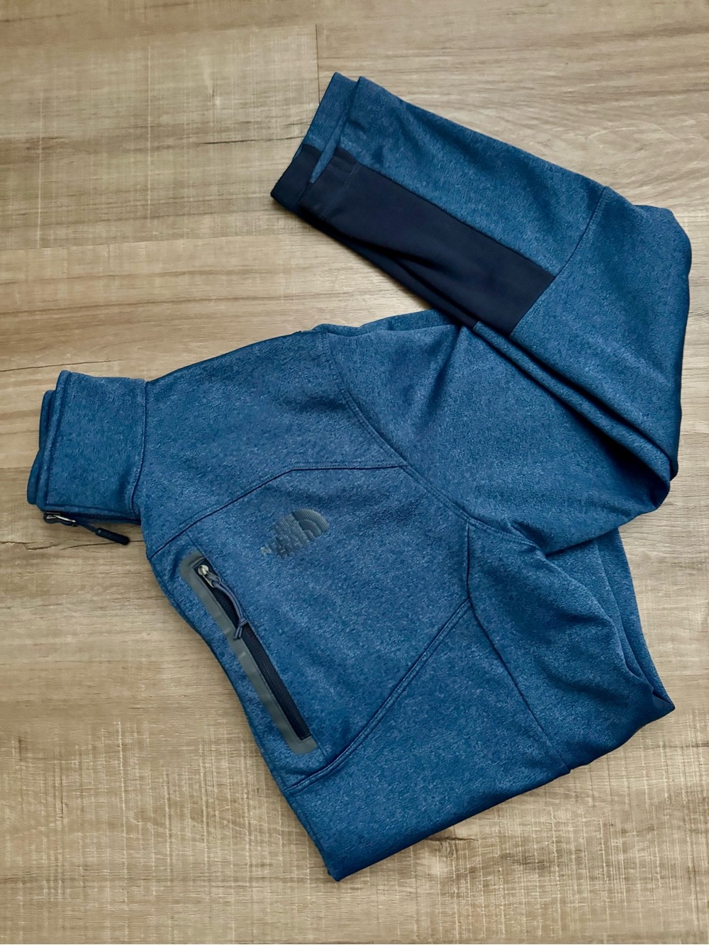 The North Face Men’s L Blue 1/4 Zip Performance Pullover Jacket